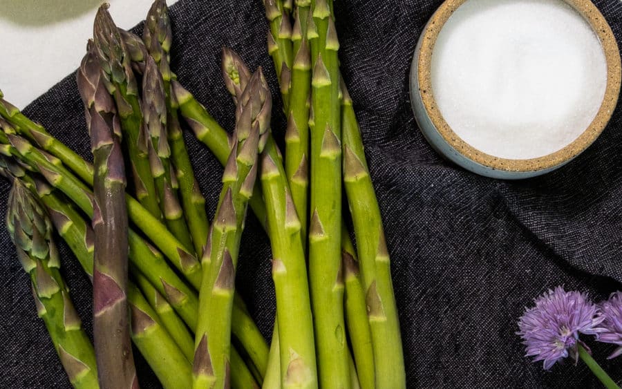 Simple Roasted Asparagus Recipe that is vegan and easy to prepare in under 20 minutes