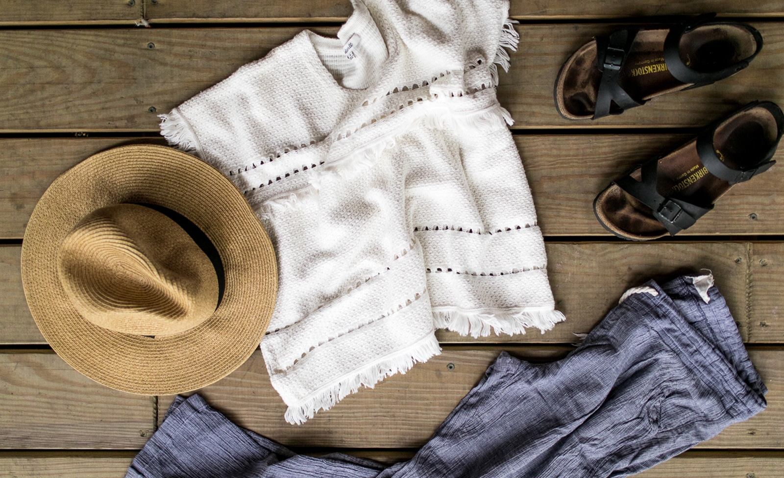 Summer Wardrobe Essentials for your Seasonal Closet on The Fresh Exchange. A Free Download to help you organize your closet for summer.